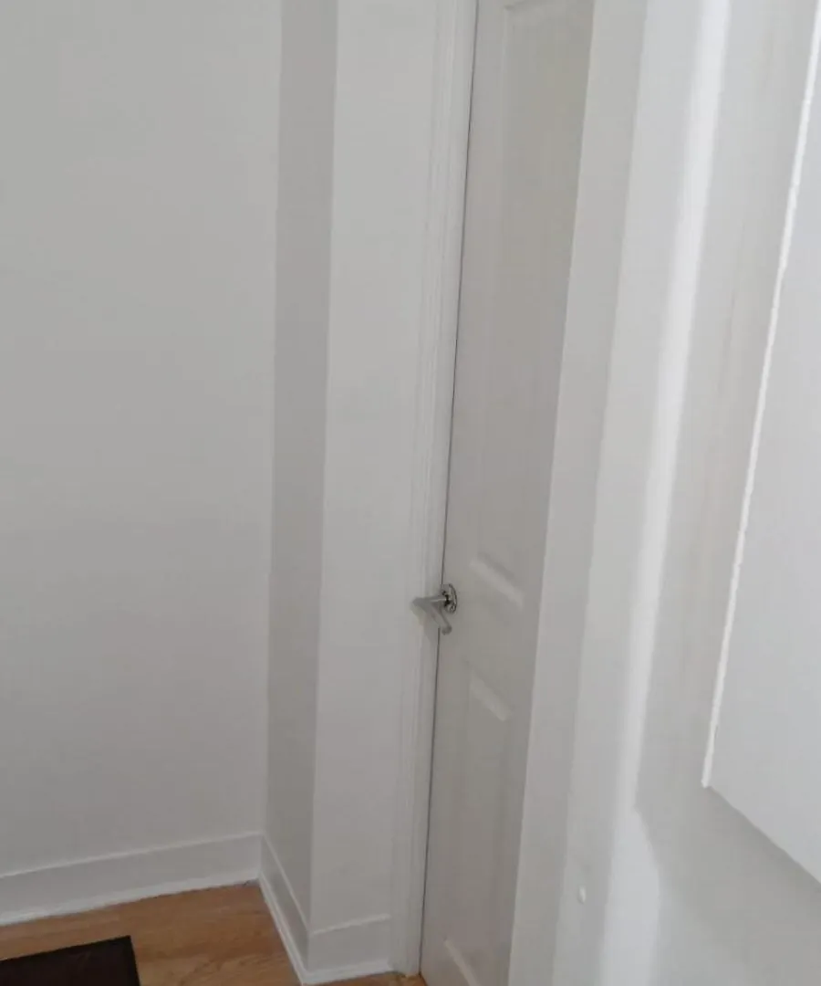 לונדון Exclusive Luxurious Double Bedroom In A Beautiful Shared Flat Close To Transit & Grocery Stores בית אירוח