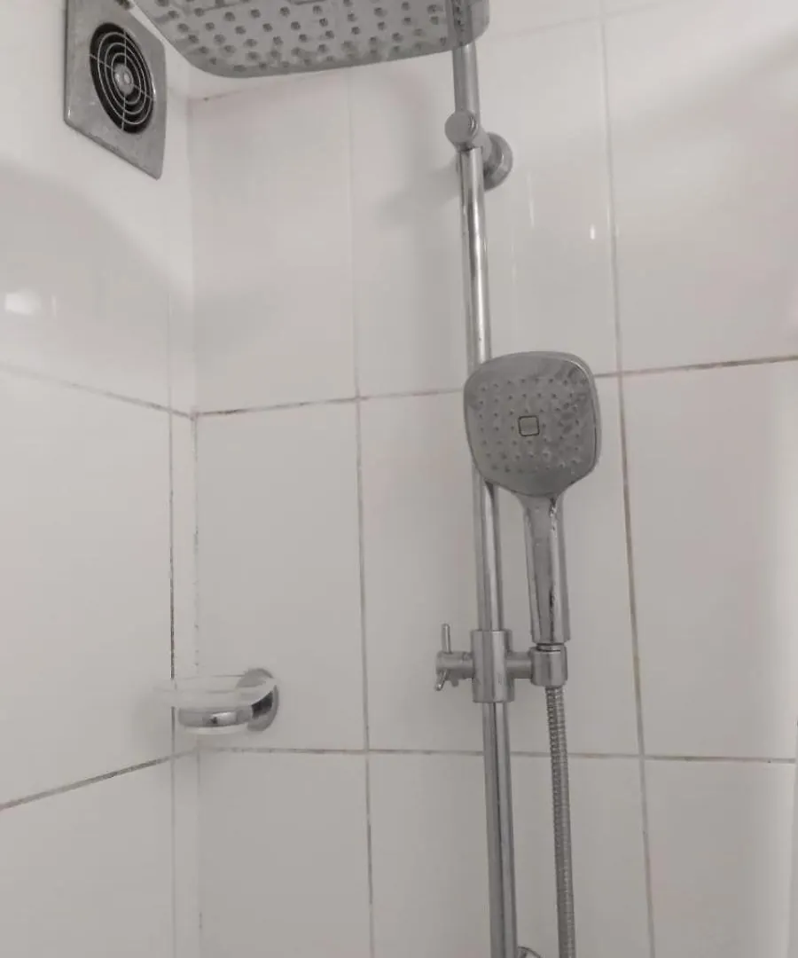 לונדון Exclusive Luxurious Double Bedroom In A Beautiful Shared Flat Close To Transit & Grocery Stores