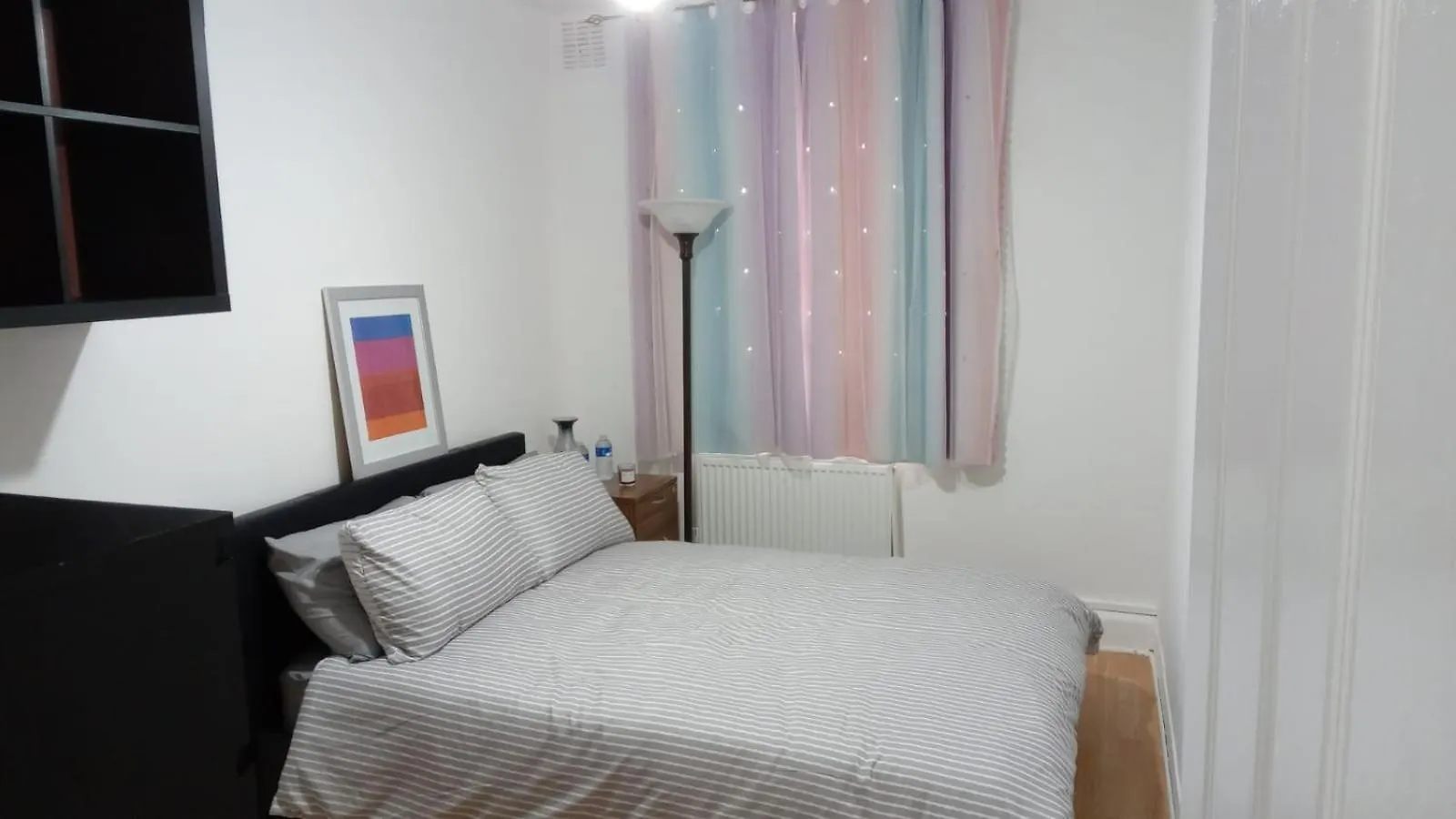 בית אירוח לונדון Exclusive Luxurious Double Bedroom In A Beautiful Shared Flat Close To Transit & Grocery Stores