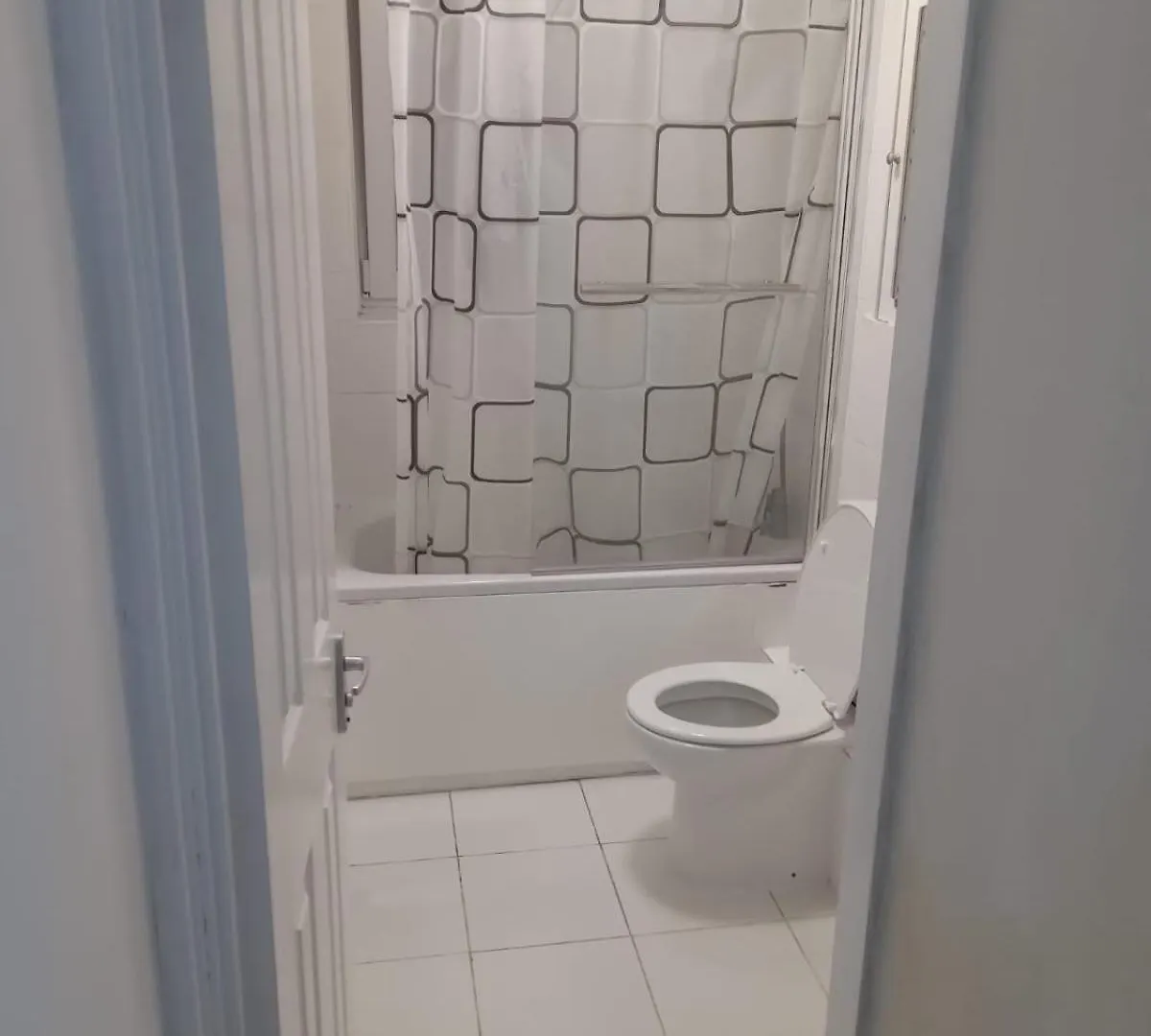 בית אירוח לונדון Exclusive Luxurious Double Bedroom In A Beautiful Shared Flat Close To Transit & Grocery Stores